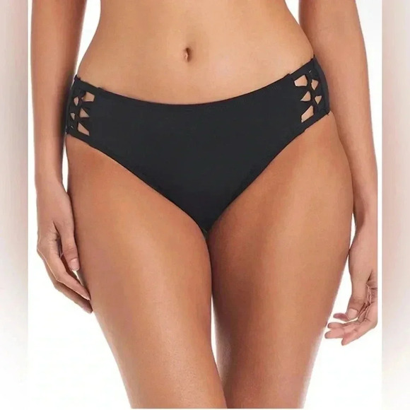 Bleu Rod Beattie Let's Get Twisted Cap Sleeve
Tankini Top - Picture 5 of 10